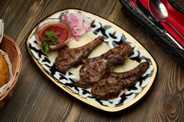 Шашлык из баранины на кости
